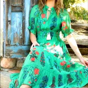 THML Kelly Green Puff Sleeve Dree